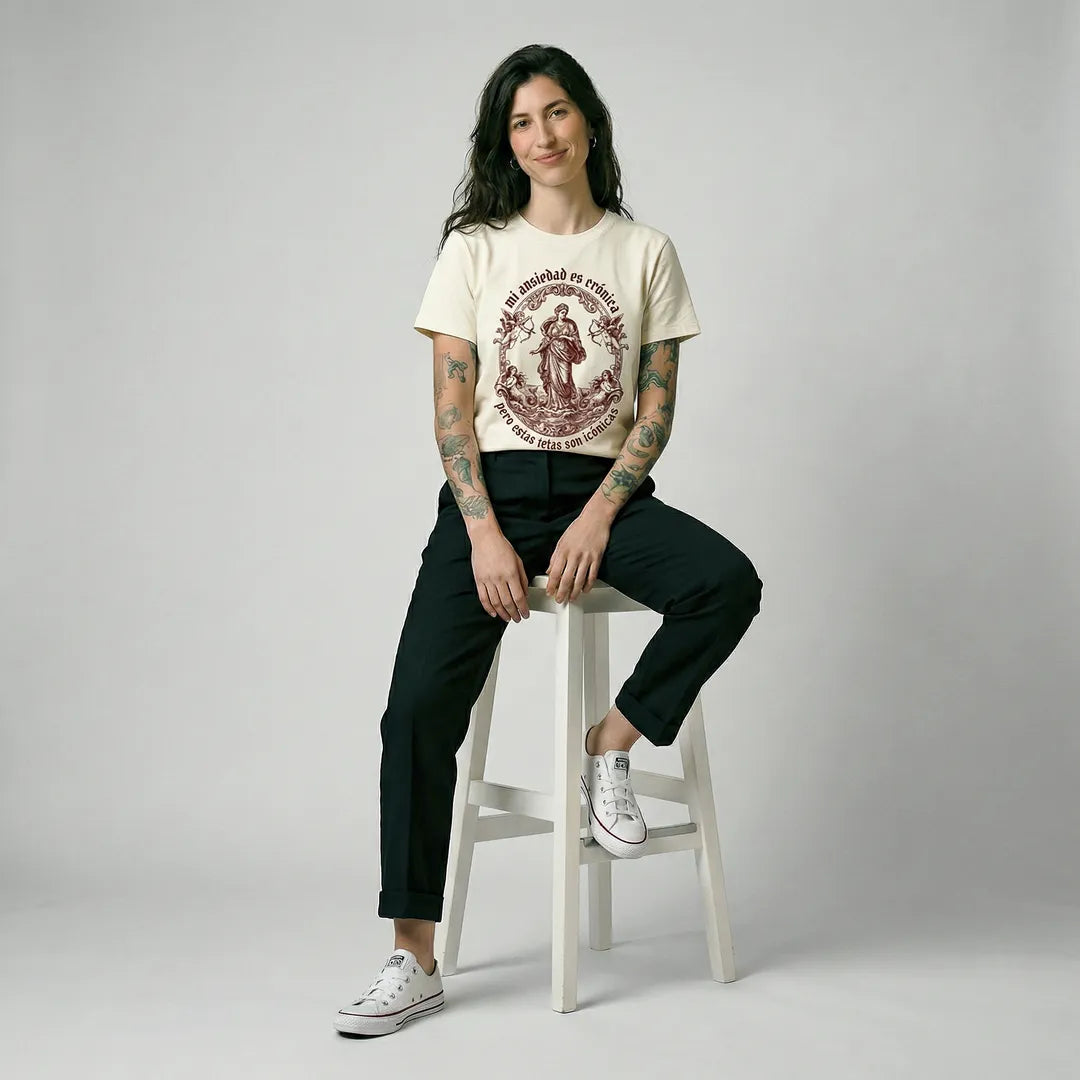 Camiseta Basica Mi Ansiedad Es Crónica Feminina Off-White