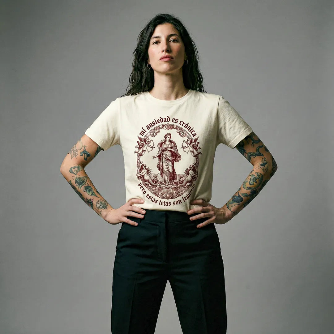 Camiseta Basica Mi Ansiedad Es Crónica Feminina Off-White
