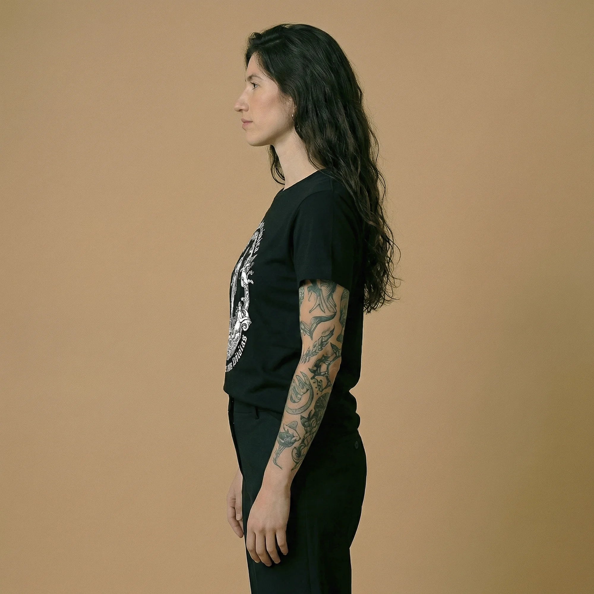 Camiseta Basica ANSIEDAD Feminina Preto