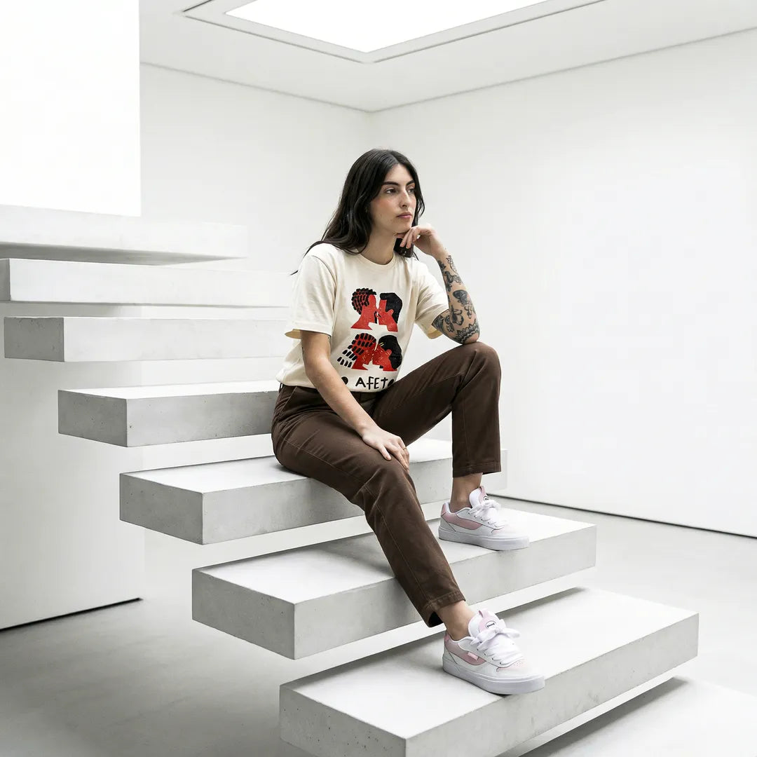 Camiseta Básica O Afeto Te Afeta? Feminina Off-White