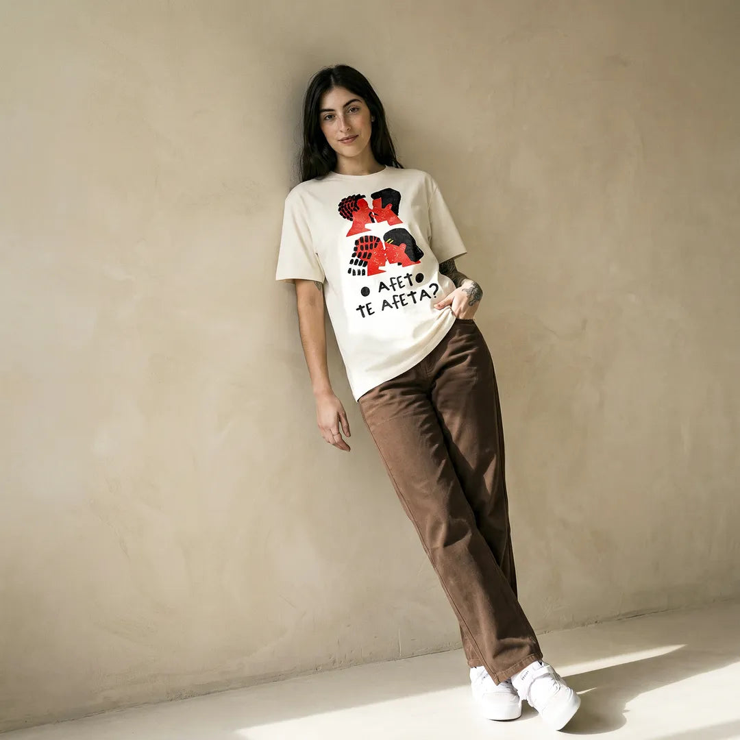 Camiseta Básica O Afeto Te Afeta? Feminina Off-White