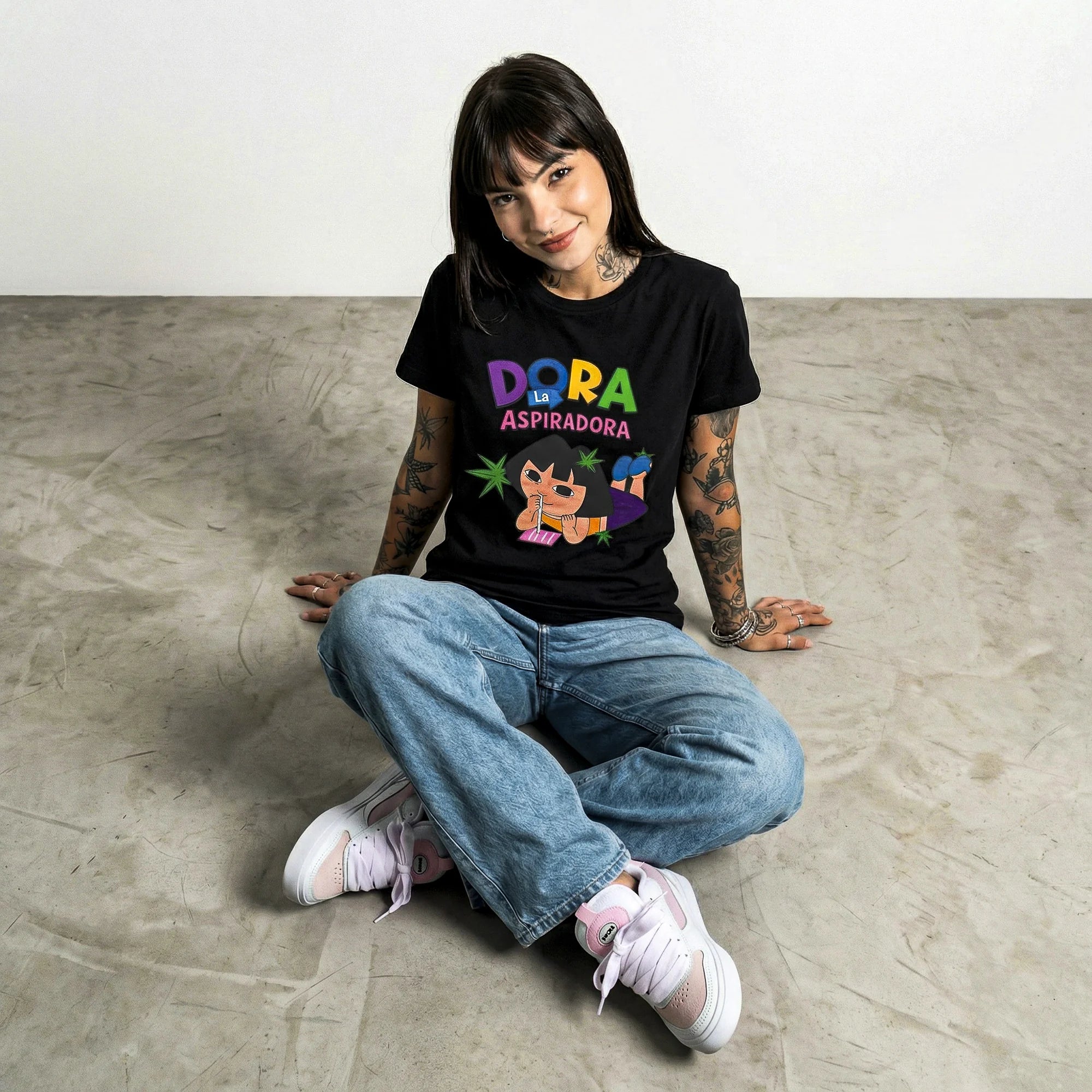 Camiseta Basica Dora Feminina Preto