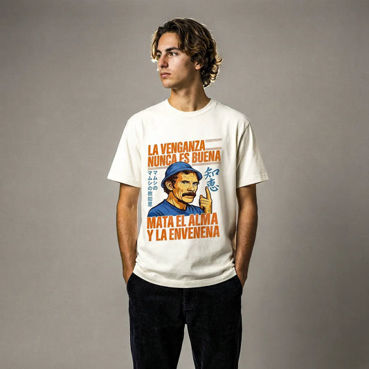Camiseta Basica La Venganza Nunca Es Buena Masculina Off-White