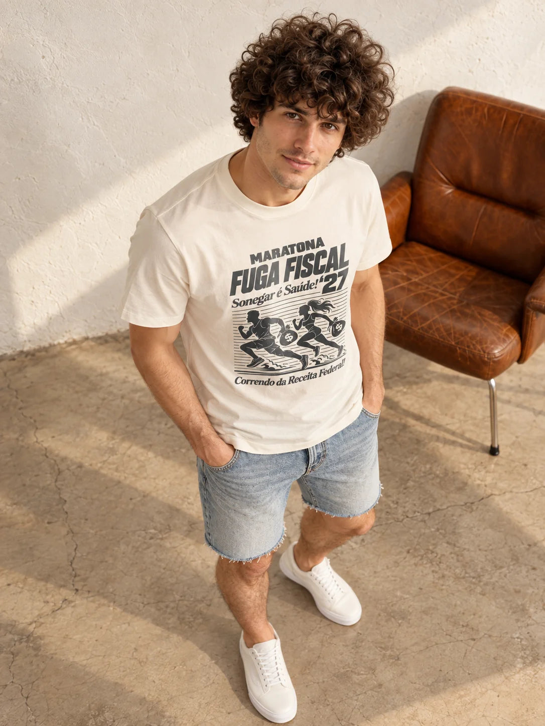 Camiseta Básica Maratona Fuga Fiscal Masculina Off-White