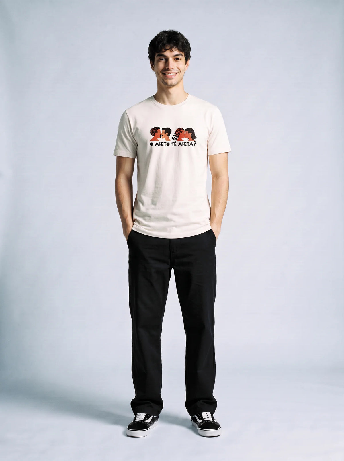 Camiseta Básica O Afeto Te Afeta? - Masculina Off-White