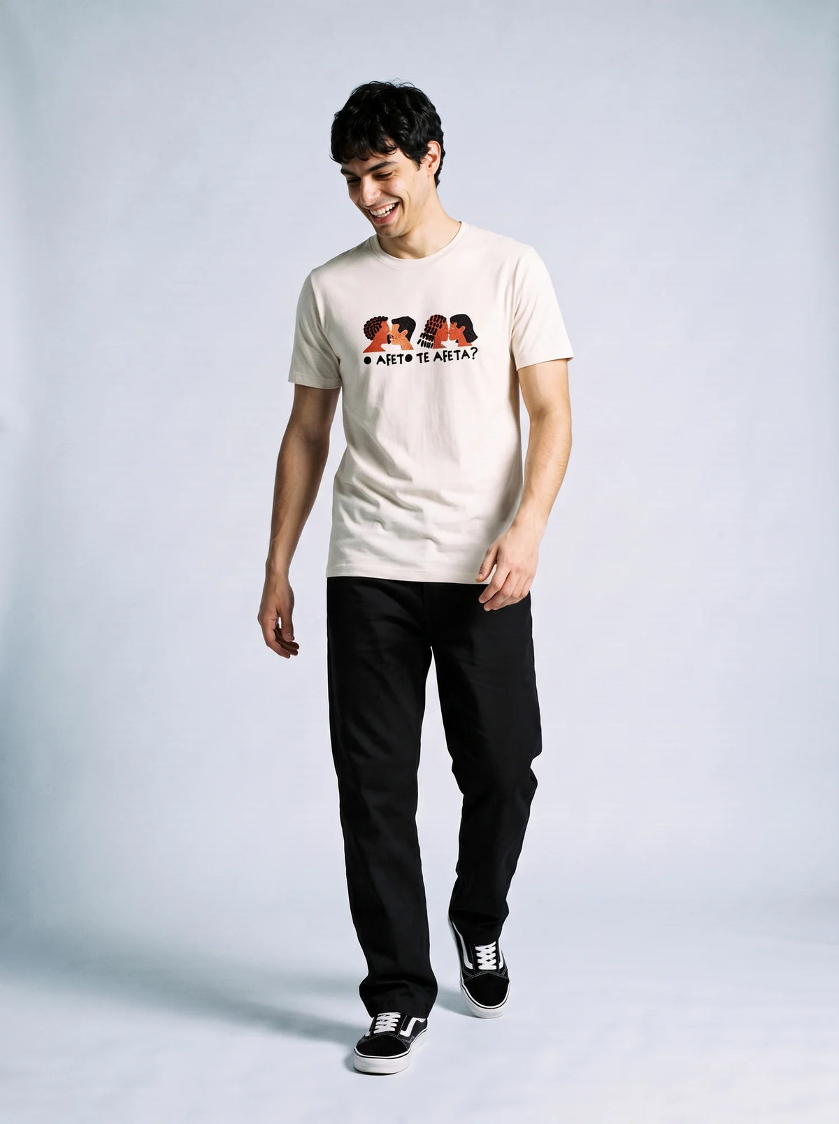Camiseta Básica O Afeto Te Afeta? - Masculina Off-White