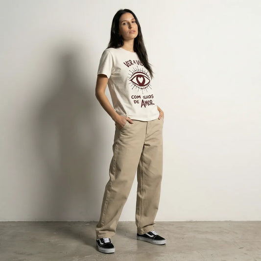 Camiseta Basica Ver a Vida Com Olhos de Amor Feminina Off-White