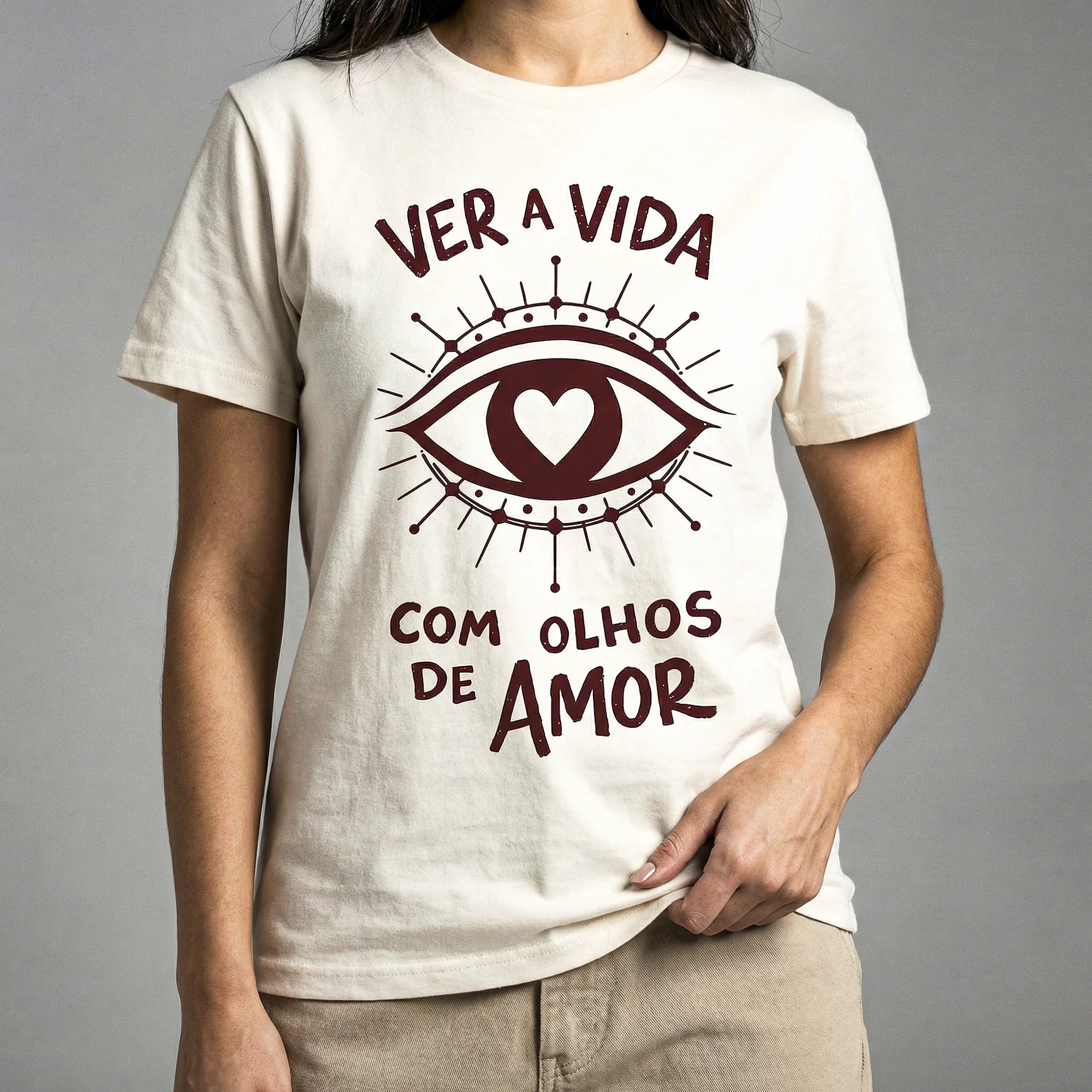 Camiseta Basica OLHOS-AMOR Feminina Off-White
