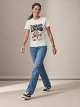 Camiseta Básica Procurando Ânimo - Feminina Off-White