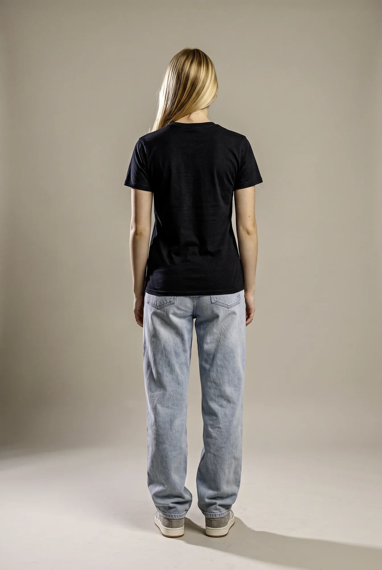 Camiseta Básica Stay Positive - Feminina