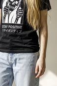 Camiseta Básica Stay Positive - Feminina