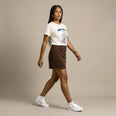 Camiseta Básica Saúde Mental é um Ato Revolucionário Feminina Off-White