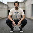 Camiseta Básica Saúde Mental é um Ato Revolucionário Masculina Off-White