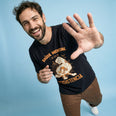 Camiseta Básica Saúde Mental é um Ato Revolucionário Masculina Preto