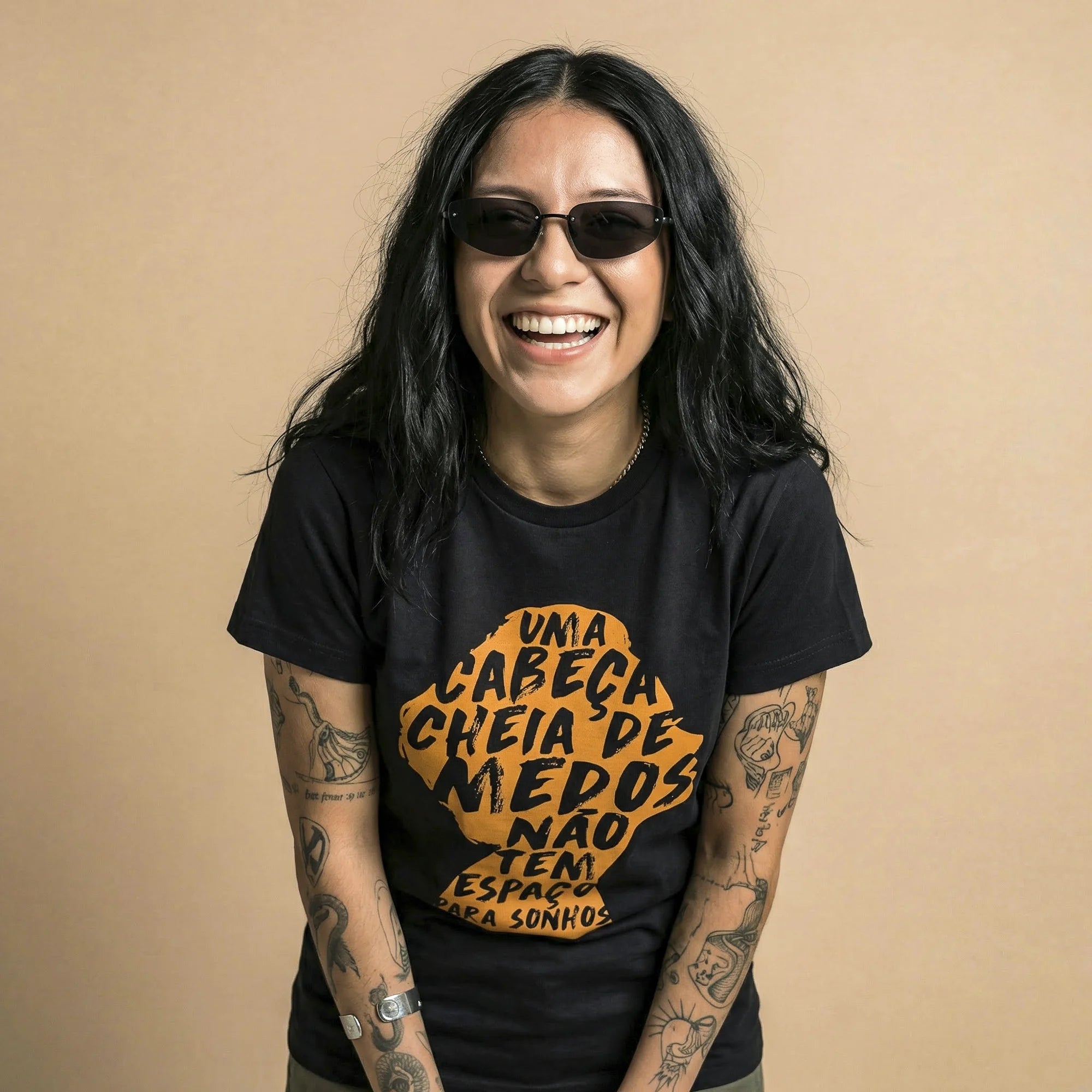 Camiseta Basica cabecamedos Feminina Preto