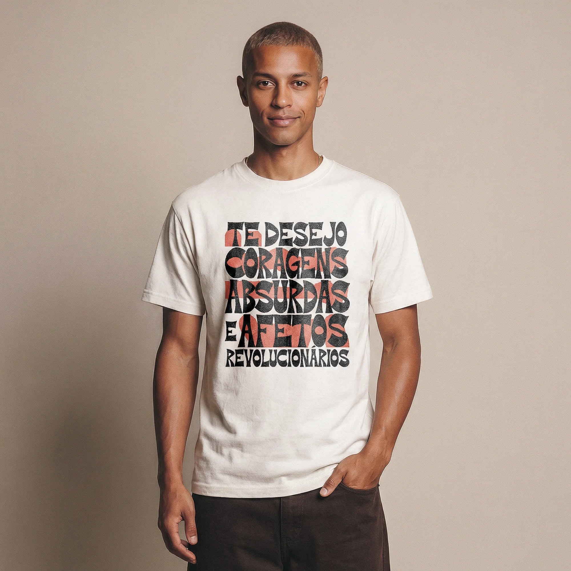 Camiseta Basica coragens Masculina Off-White