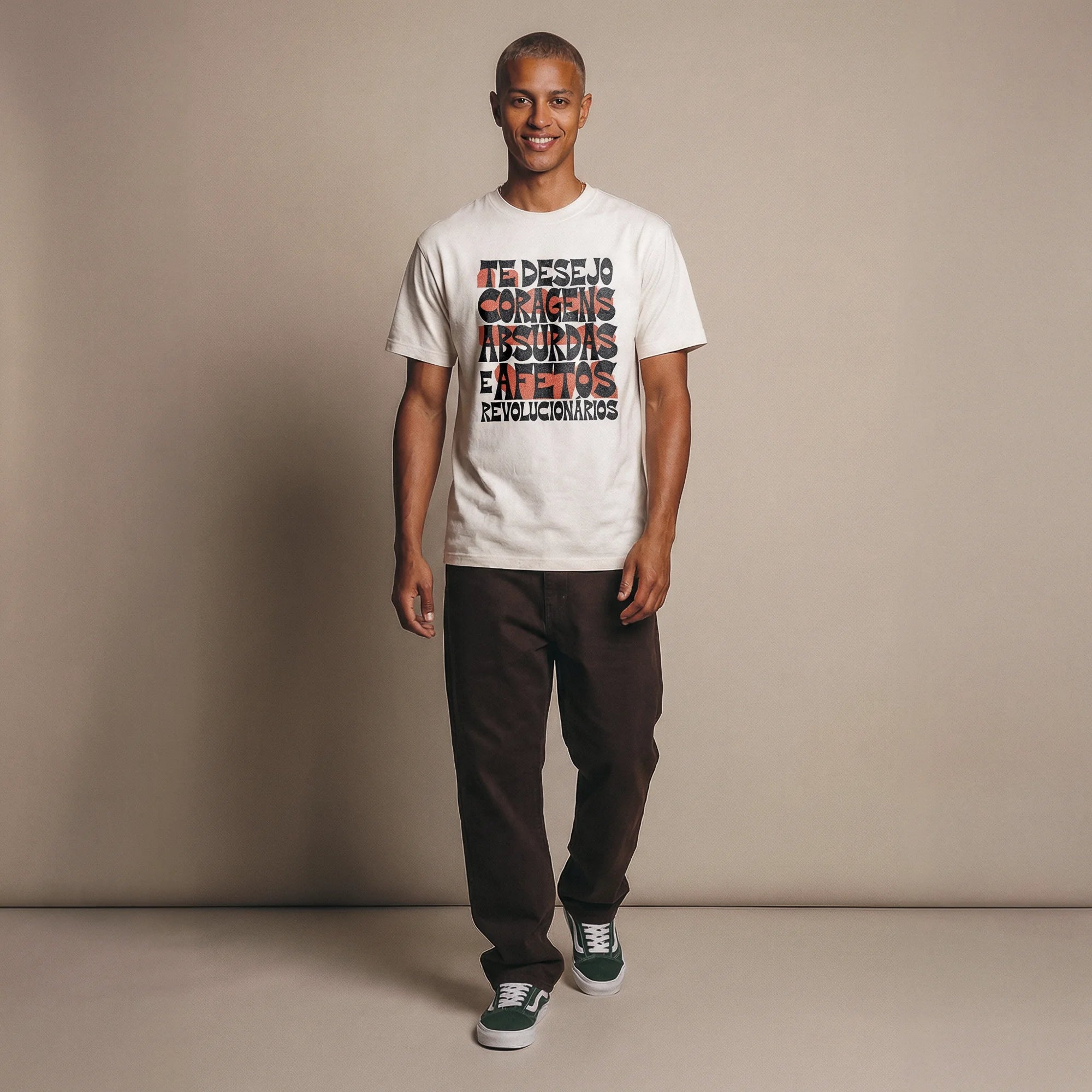 Camiseta Basica coragens Masculina Off-White