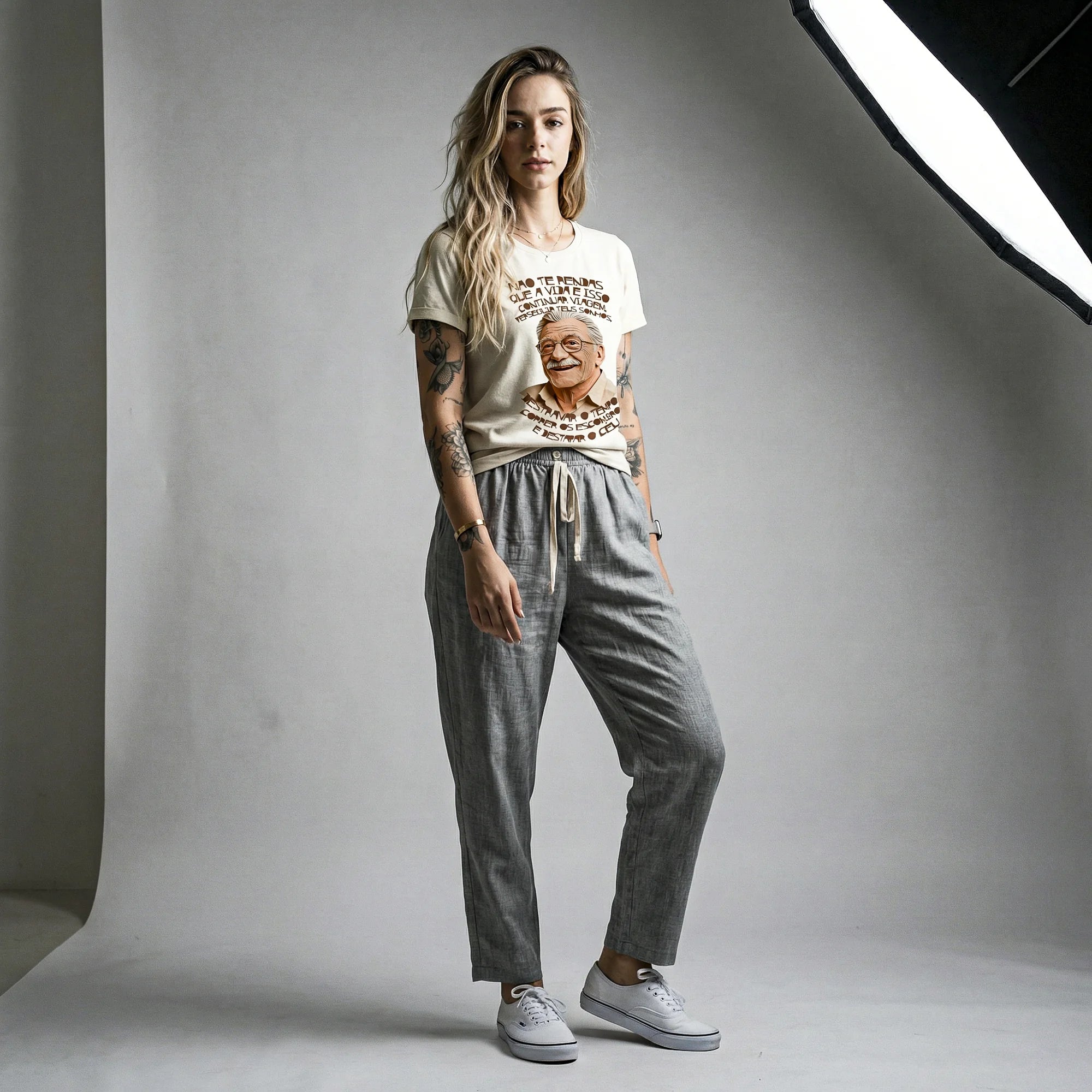 Camiseta Basica naorendas Feminina Off-White