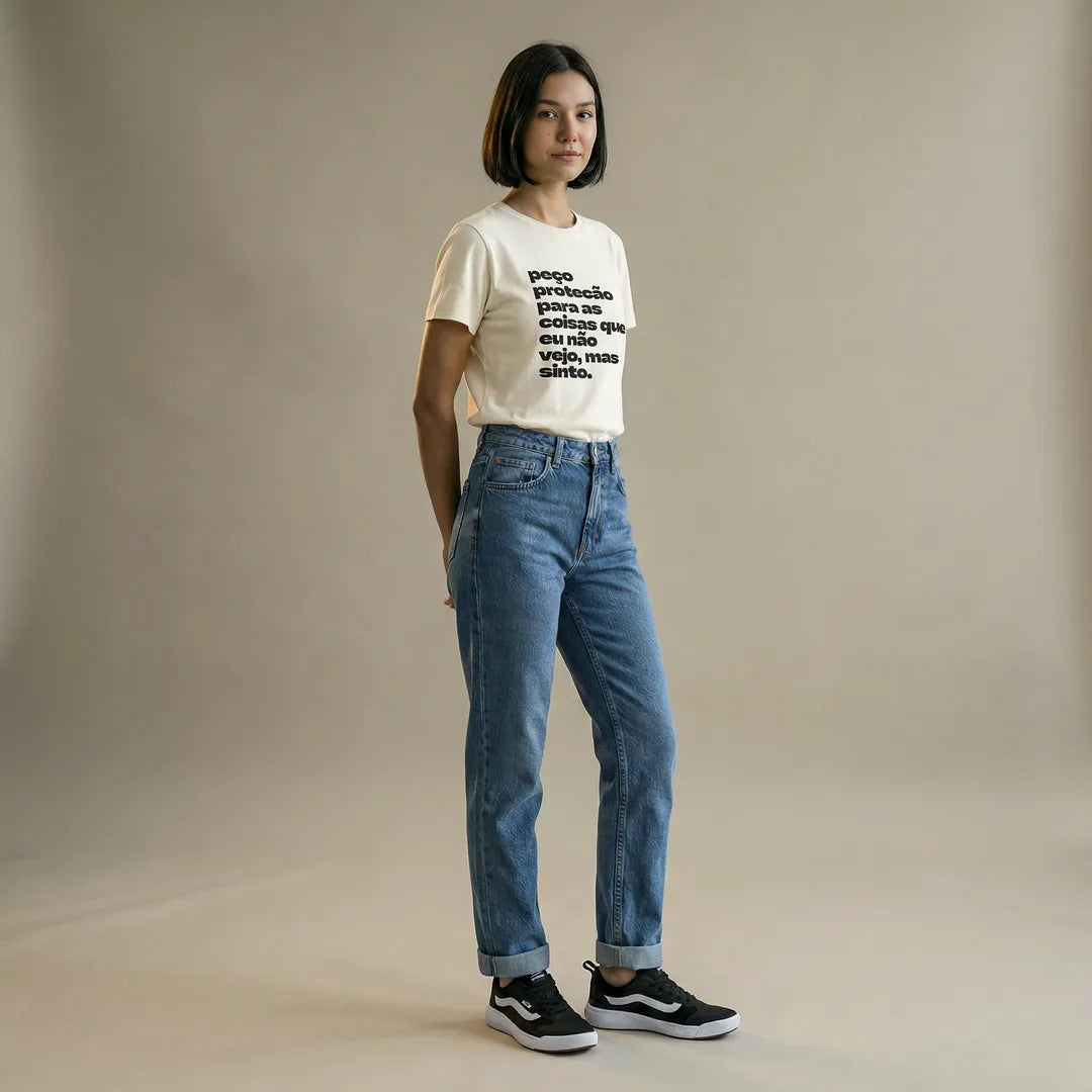 Camiseta Básica Peço Proteção Feminina Off-White