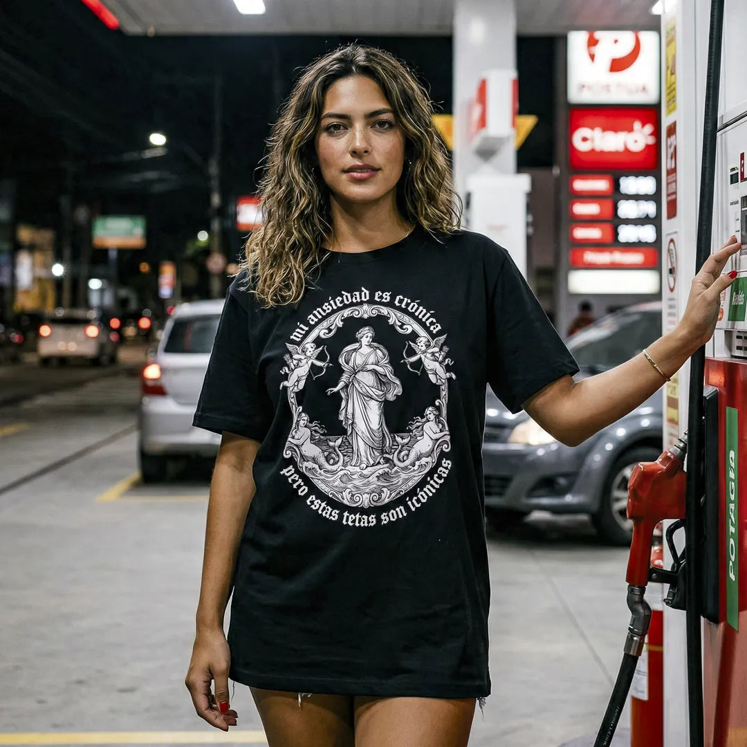 Camiseta Oversized Mi Ansiedad Es Crónica Feminina Preto