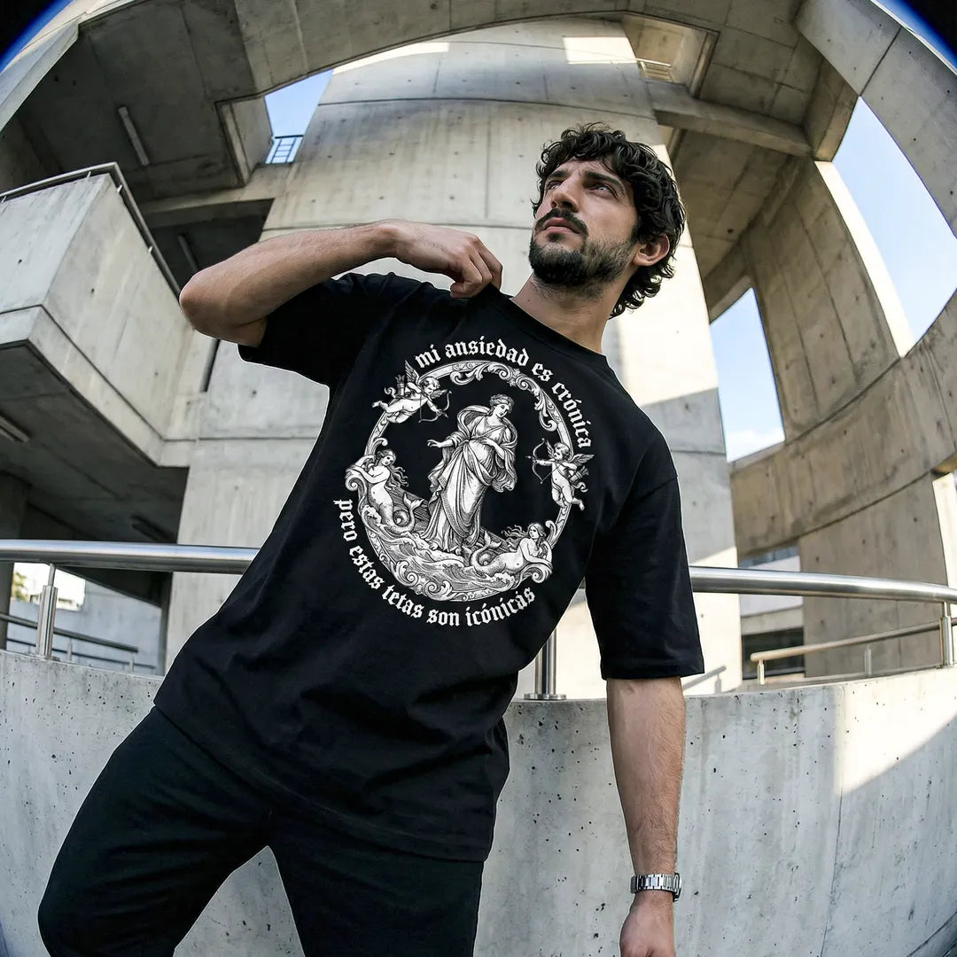 Camiseta Oversized Mi Ansiedad Es Crónica Masculina Preto