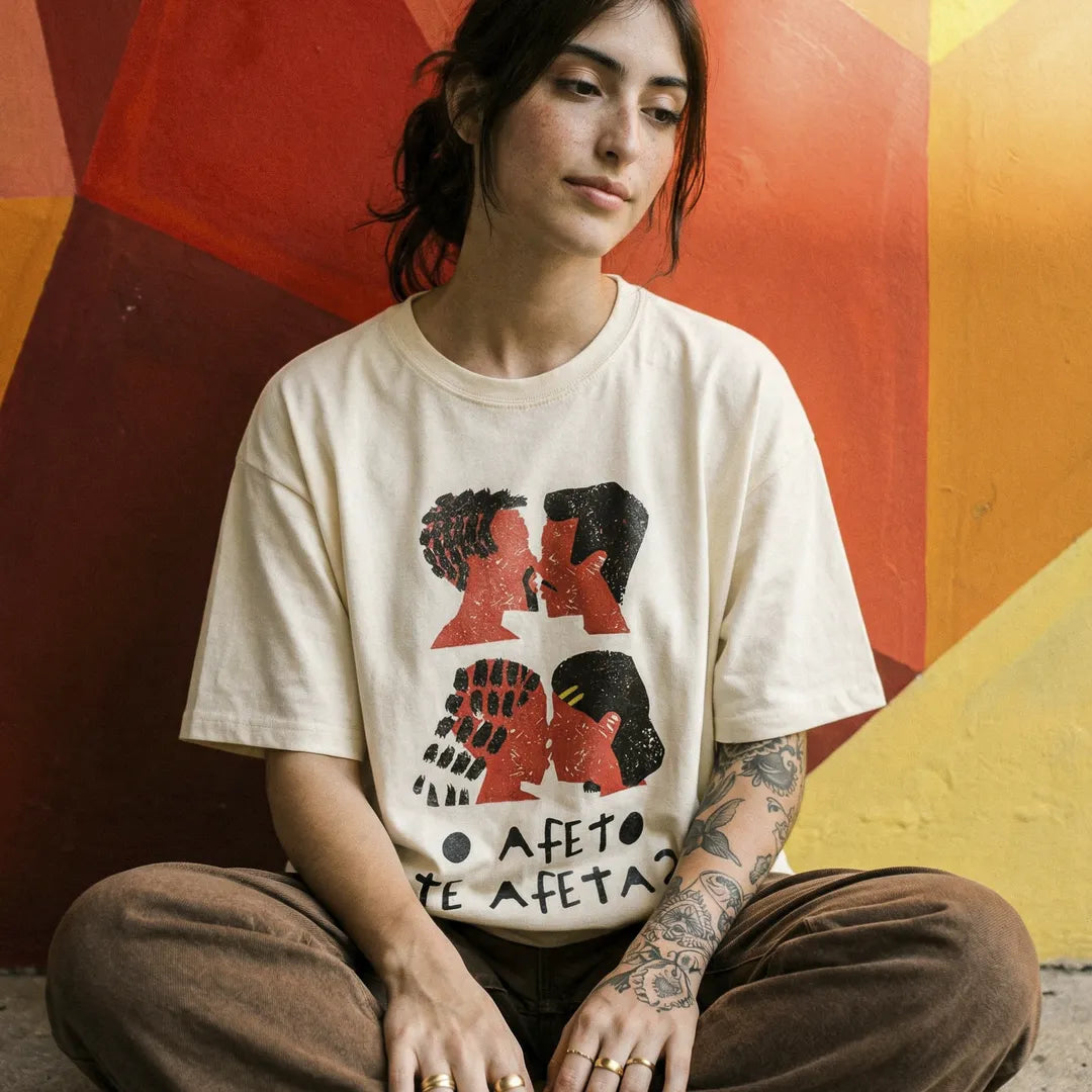 Camiseta Oversized O Afeto Te Afeta? Feminina Off-White