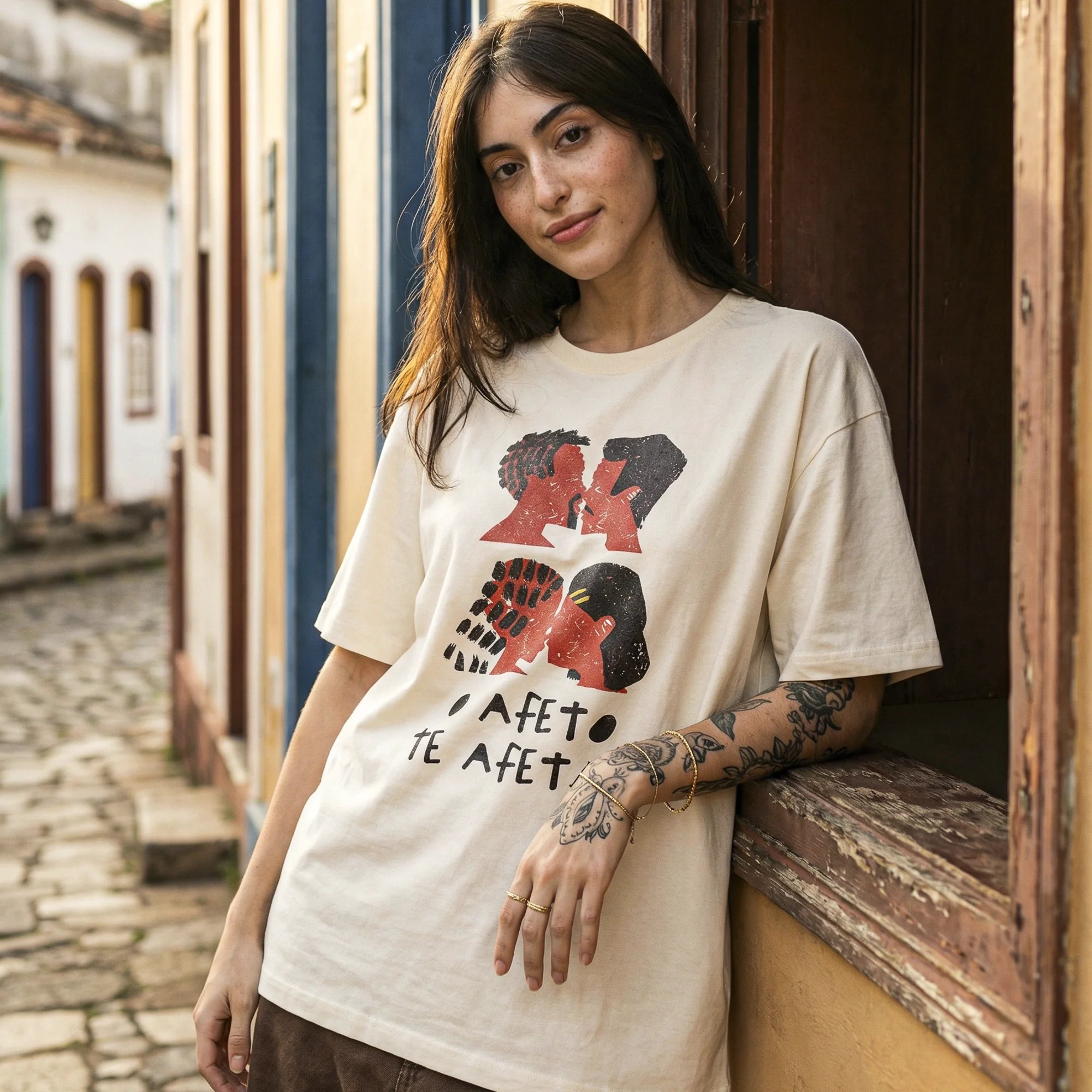 Camiseta Oversized Afeto Feminina Off-White