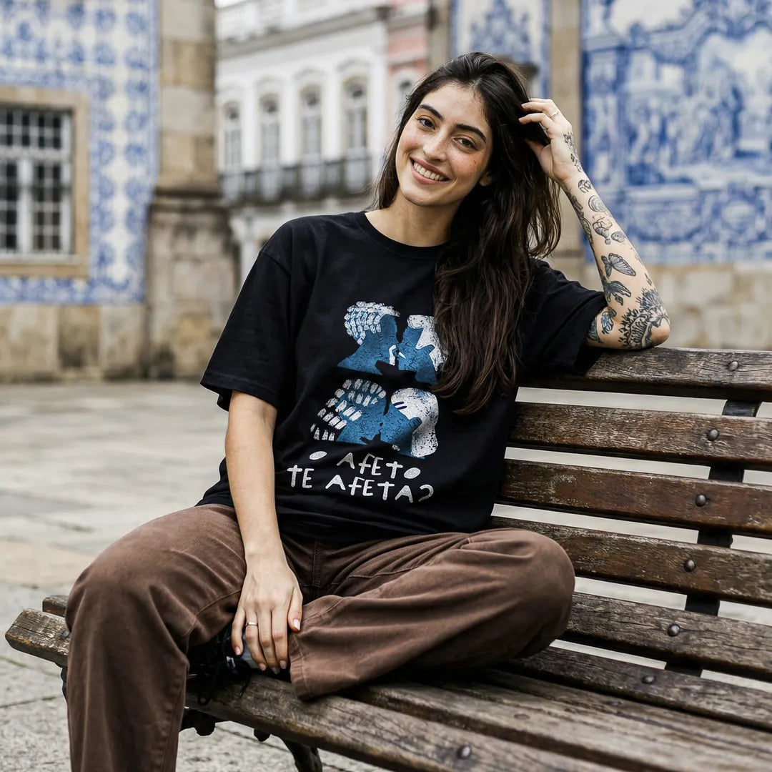 Camiseta Oversized O Afeto Te Afeta? Feminina Preto