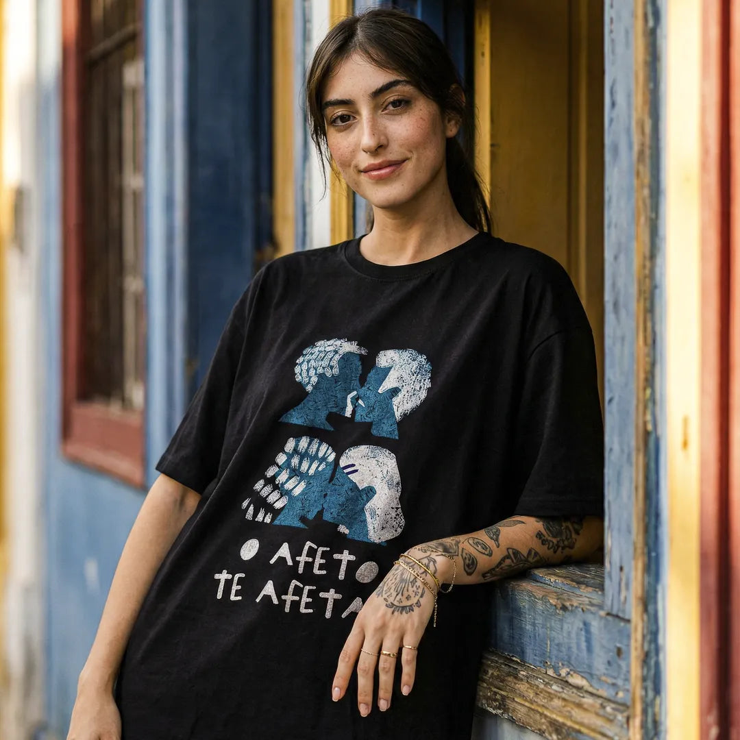 Camiseta Oversized O Afeto Te Afeta? Feminina Preto
