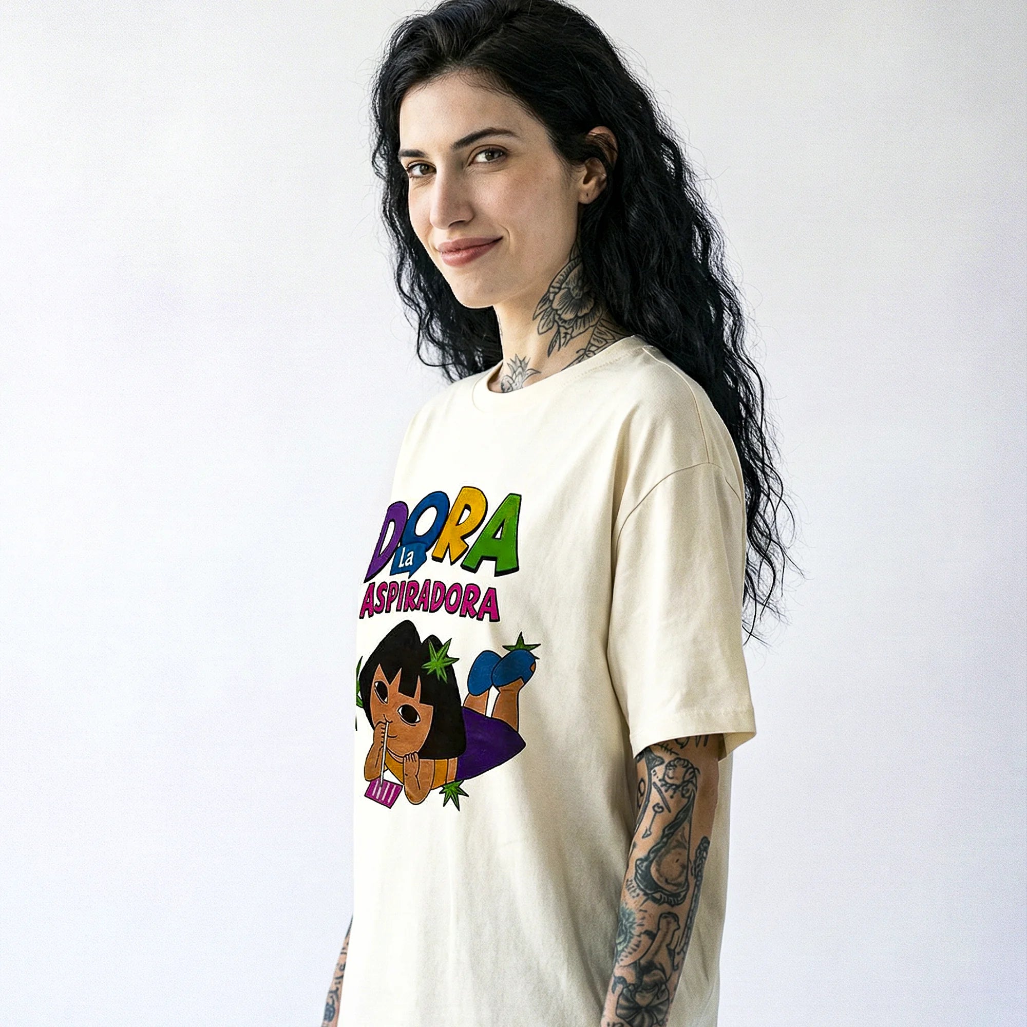 Camiseta Oversized Dora Feminina Off-White