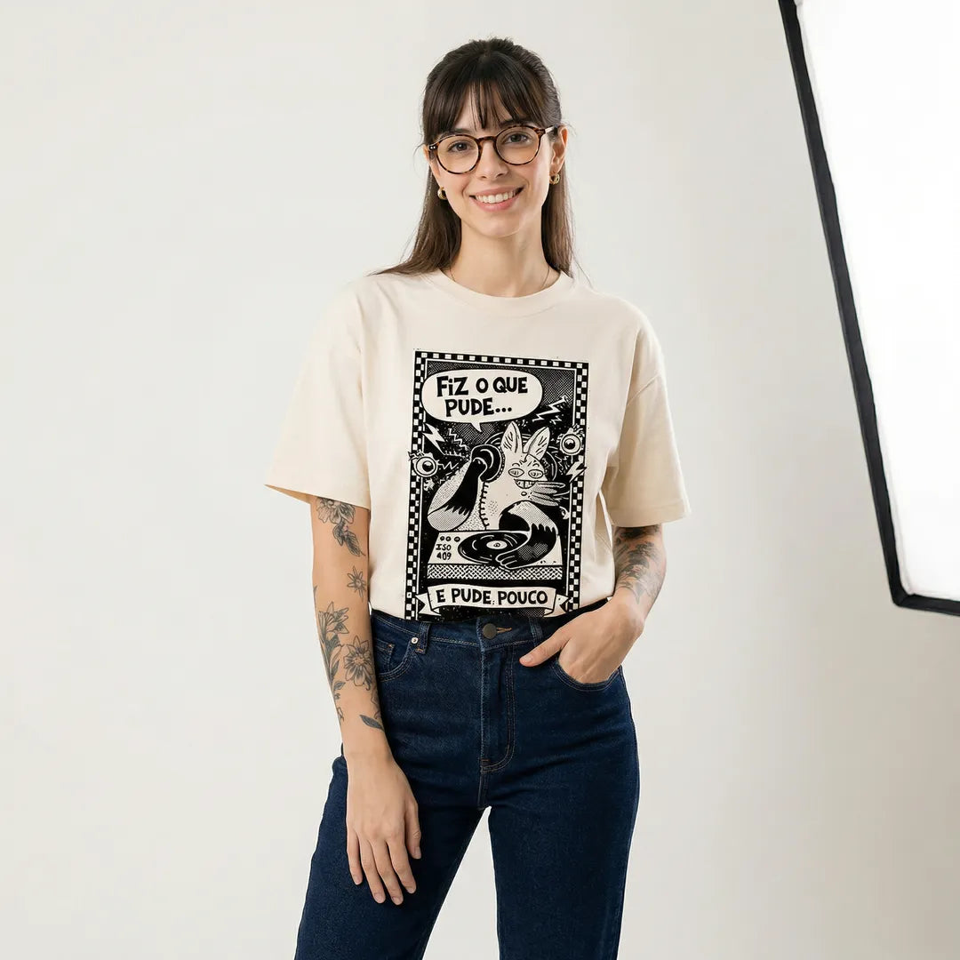 Camiseta Oversized Fiz o Que Pude e Pude Pouco Feminina Off-White