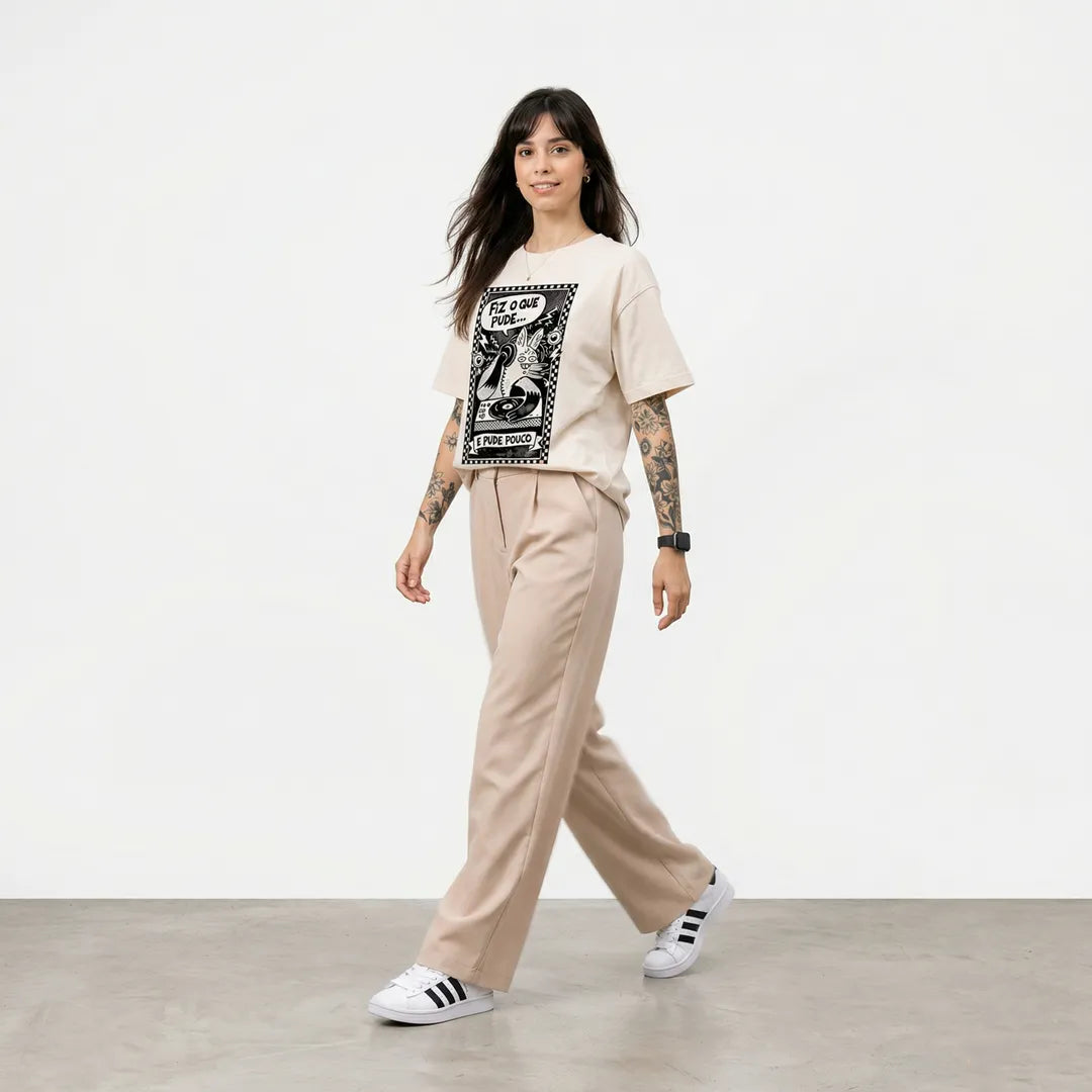 Camiseta Oversized Fiz o Que Pude e Pude Pouco Feminina Off-White