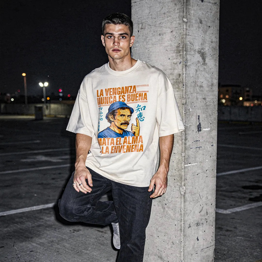 Camiseta Oversized La Venganza Nunca Es Buena Masculina Off-White