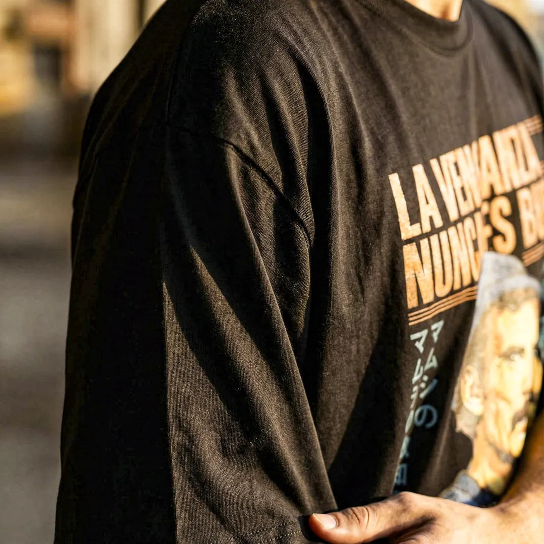 Camiseta Oversized La Venganza Nunca Es Buena Masculina Preto