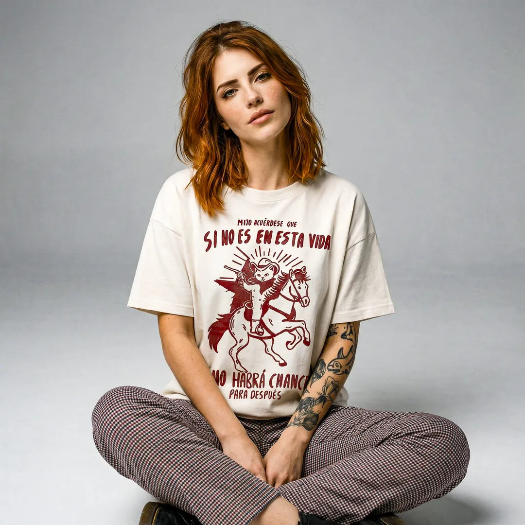 Camiseta Oversized Mijo, Acuérdese de Morir Feminina Off-White