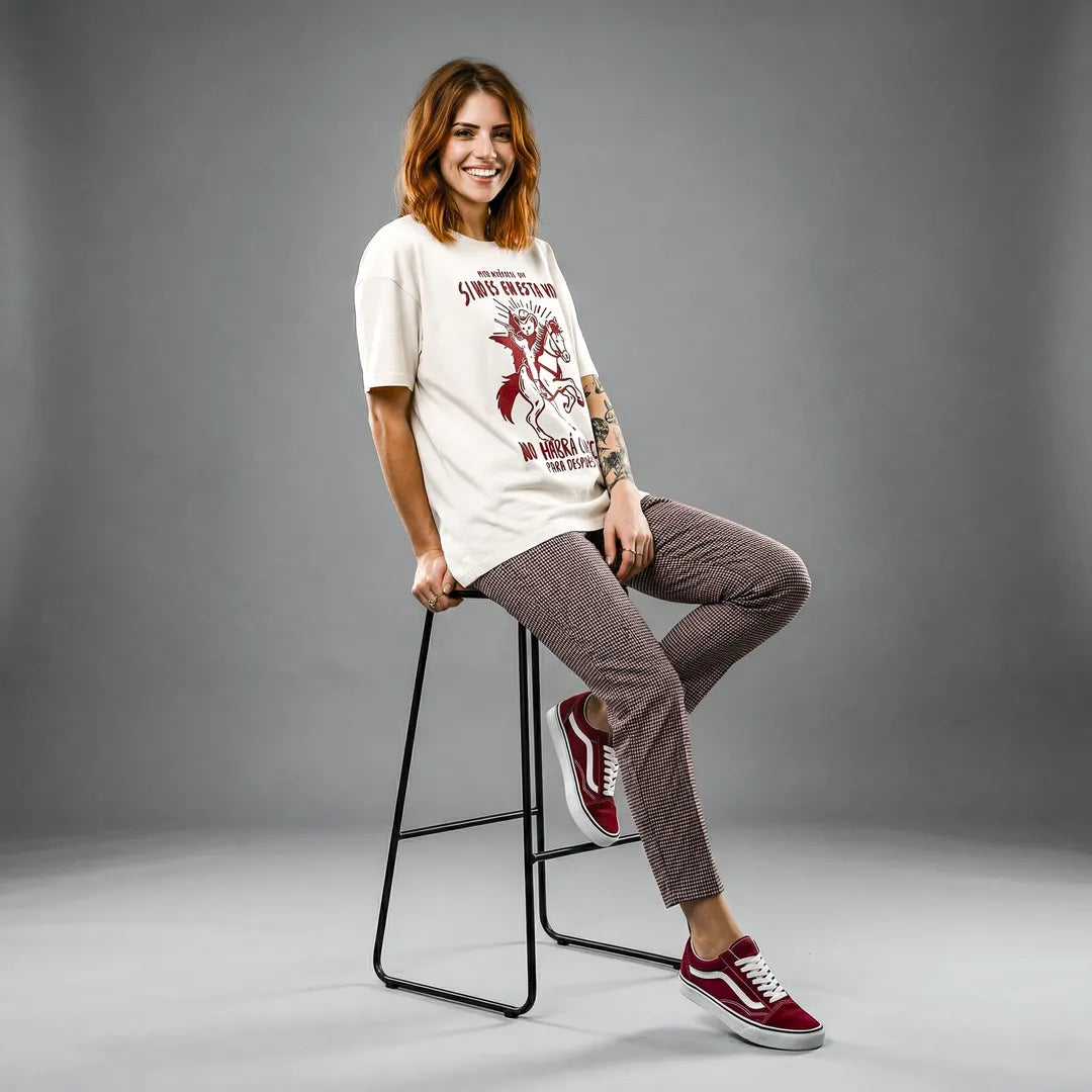 Camiseta Oversized Mijo, Acuérdese de Morir Feminina Off-White