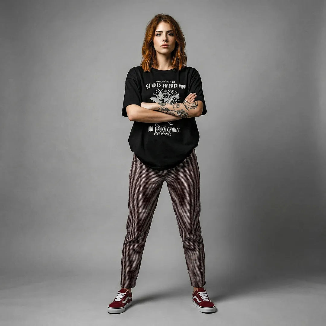 Camiseta Oversized Mijo, Acuérdese de Morir Feminina Preto