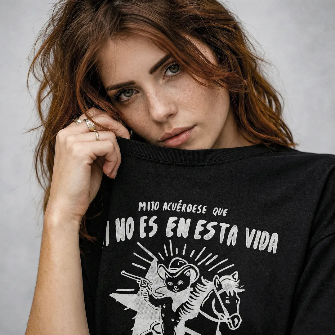 Camiseta Oversized Mijo, Acuérdese de Morir Feminina Preto