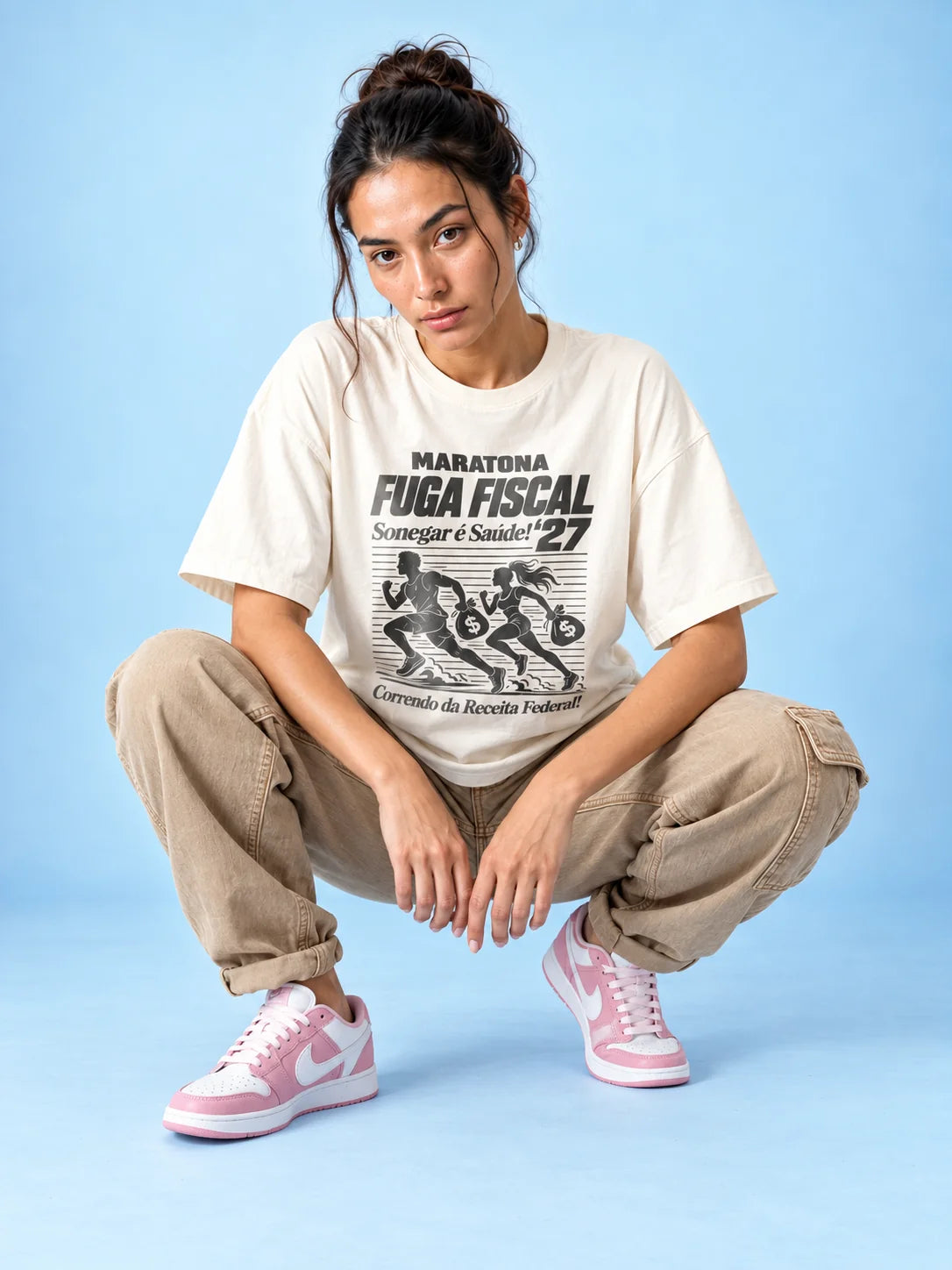 Camiseta Oversized Maratona Fuga Fiscal Feminina Off-White