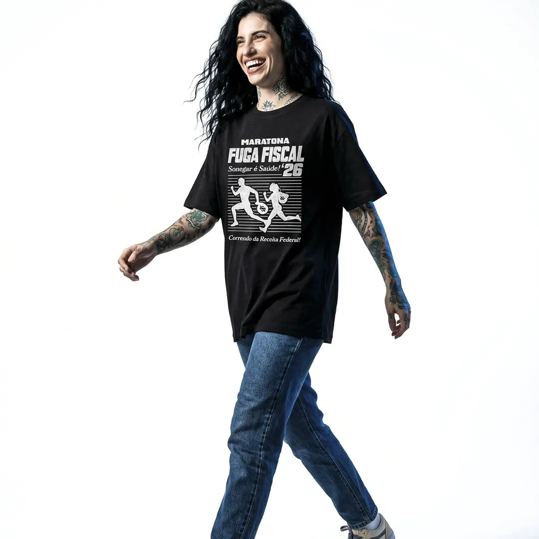 Camiseta Oversized Maratona Fuga Fiscal Feminina Preto
