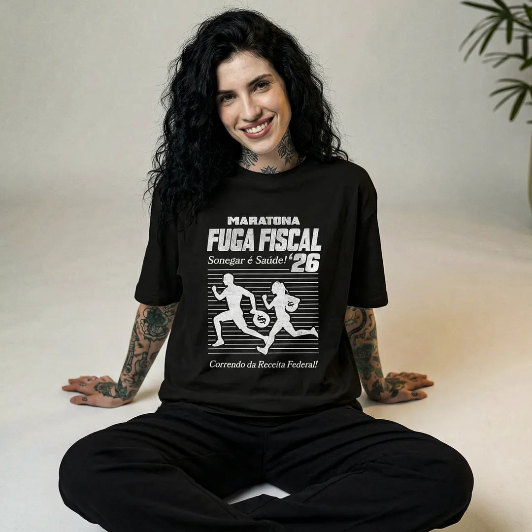 Camiseta Oversized Maratona Fuga Fiscal Feminina Preto