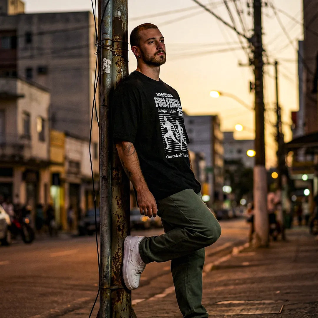 Camiseta Oversized Maratona Fuga Fiscal Masculina Preto