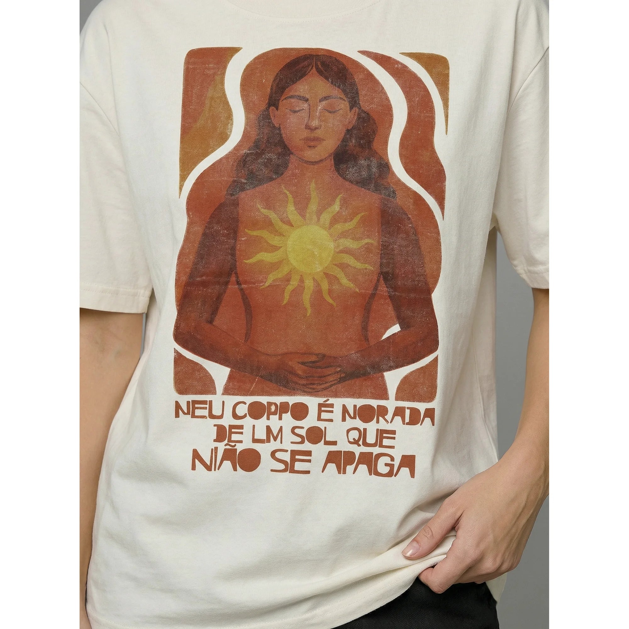 Camiseta Oversized MeuCorpo Feminina Off-White