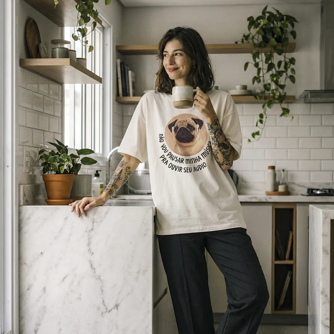 Camiseta Oversized Não Vou Parar Meu Áudio Feminina Off-White
