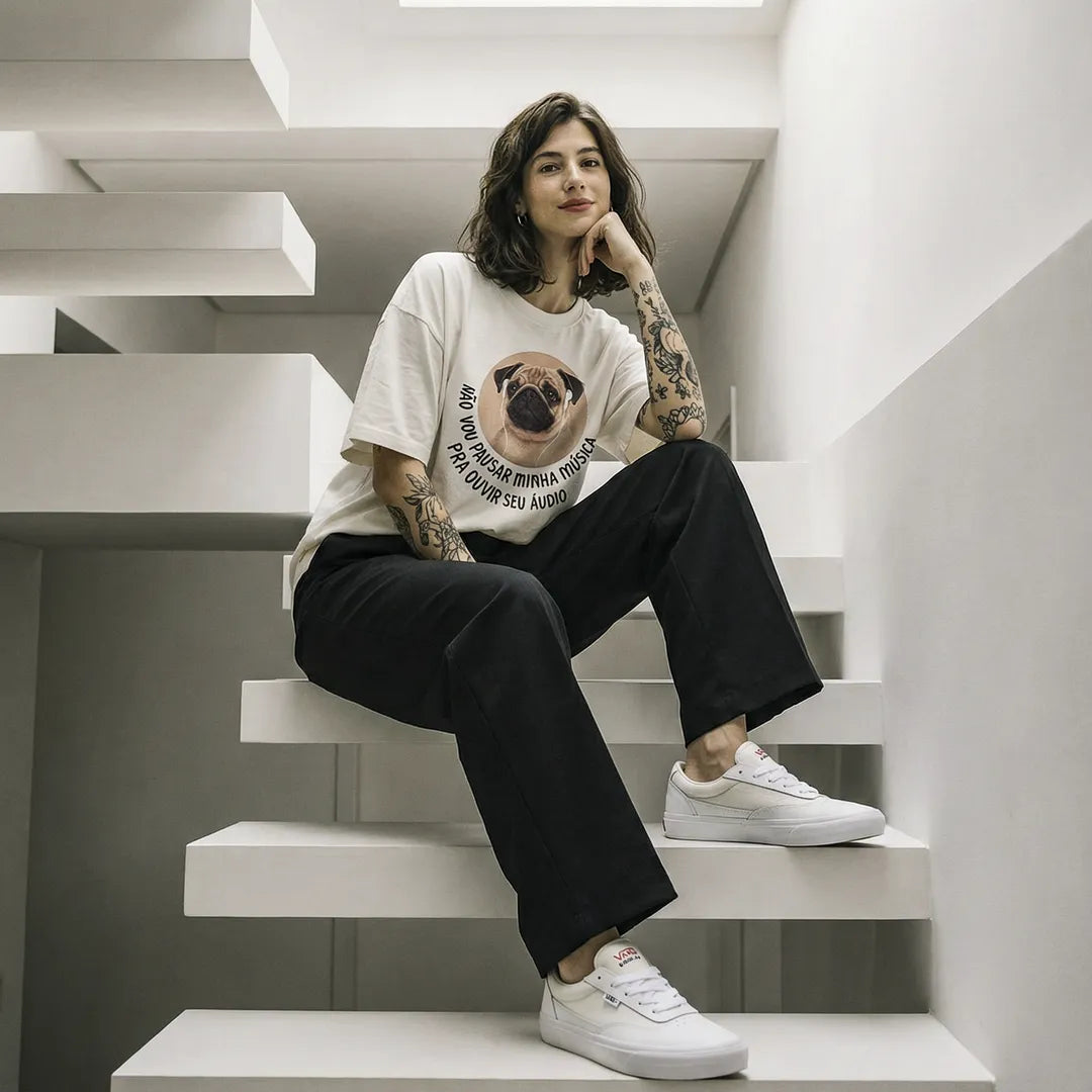 Camiseta Oversized Não Vou Parar Meu Áudio Feminina Off-White
