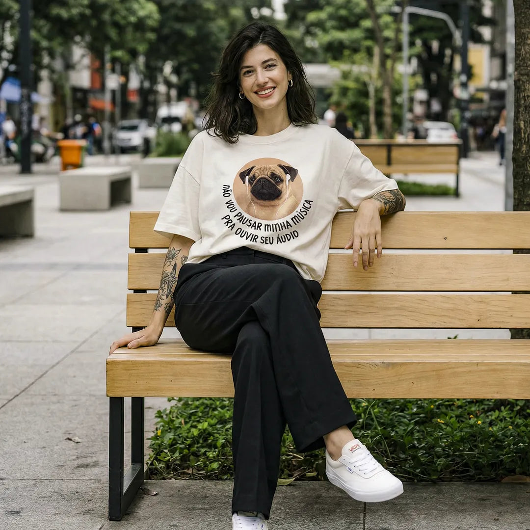 Camiseta Oversized Não Vou Parar Meu Áudio Feminina Off-White