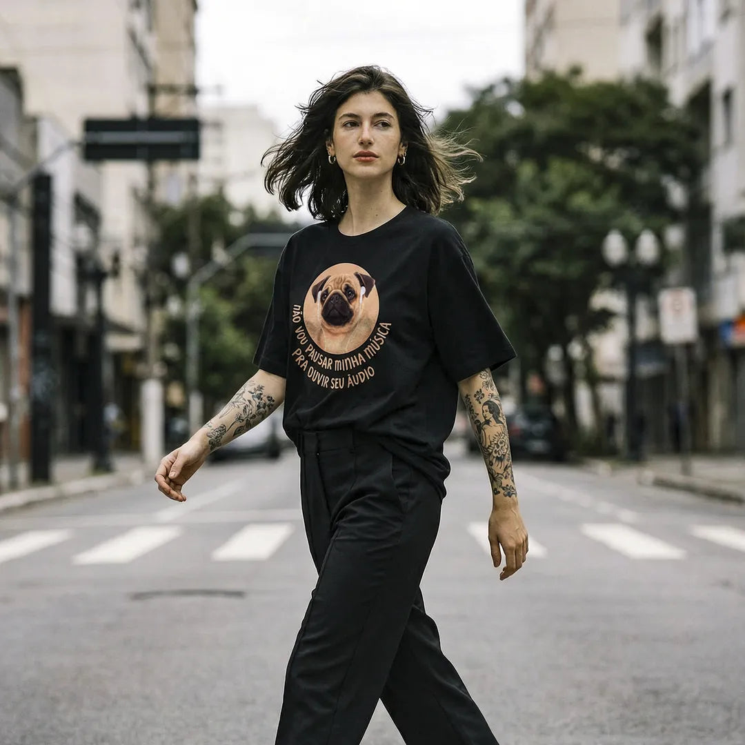 Camiseta Oversized Não Vou Parar Meu Áudio Feminina Preto