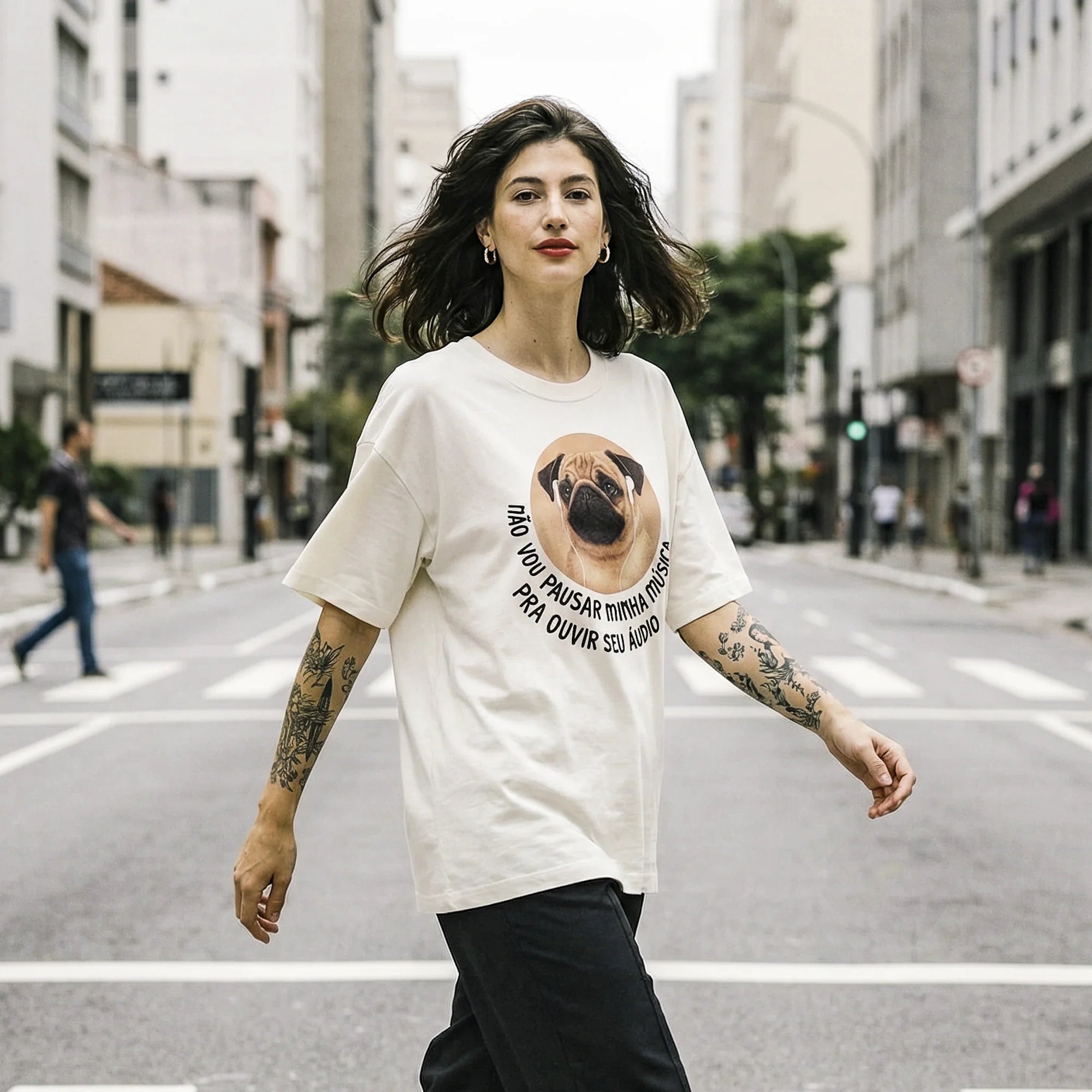 Camiseta Oversized NãoVou Feminina Off-White