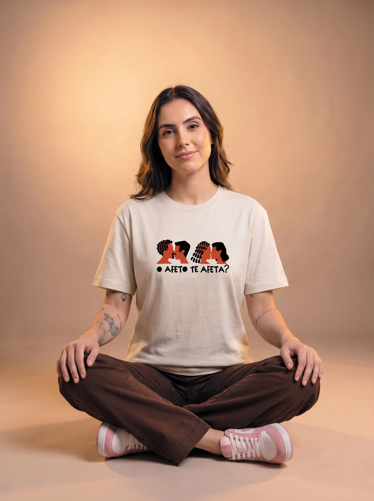Camiseta Oversized O Afeto Te Afeta? - Feminina Off-White
