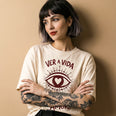 Camiseta Oversized OLHOS-AMOR Feminina Off-White